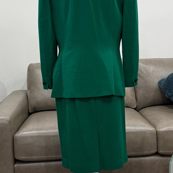 Jones New York Green Blazer & Skirt Set Size 14 Career Professional Office - Picture 3 of 10